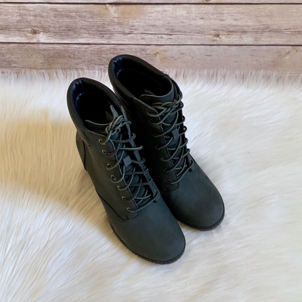 Timberland Tillston Boots - Picture 5 of 8